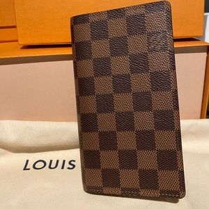 Louis Vuitton Pocket agenda cover DE